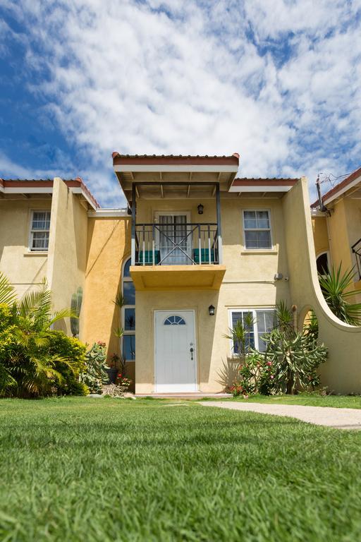 The Oasis I, Portmore Country Club Exteriér fotografie