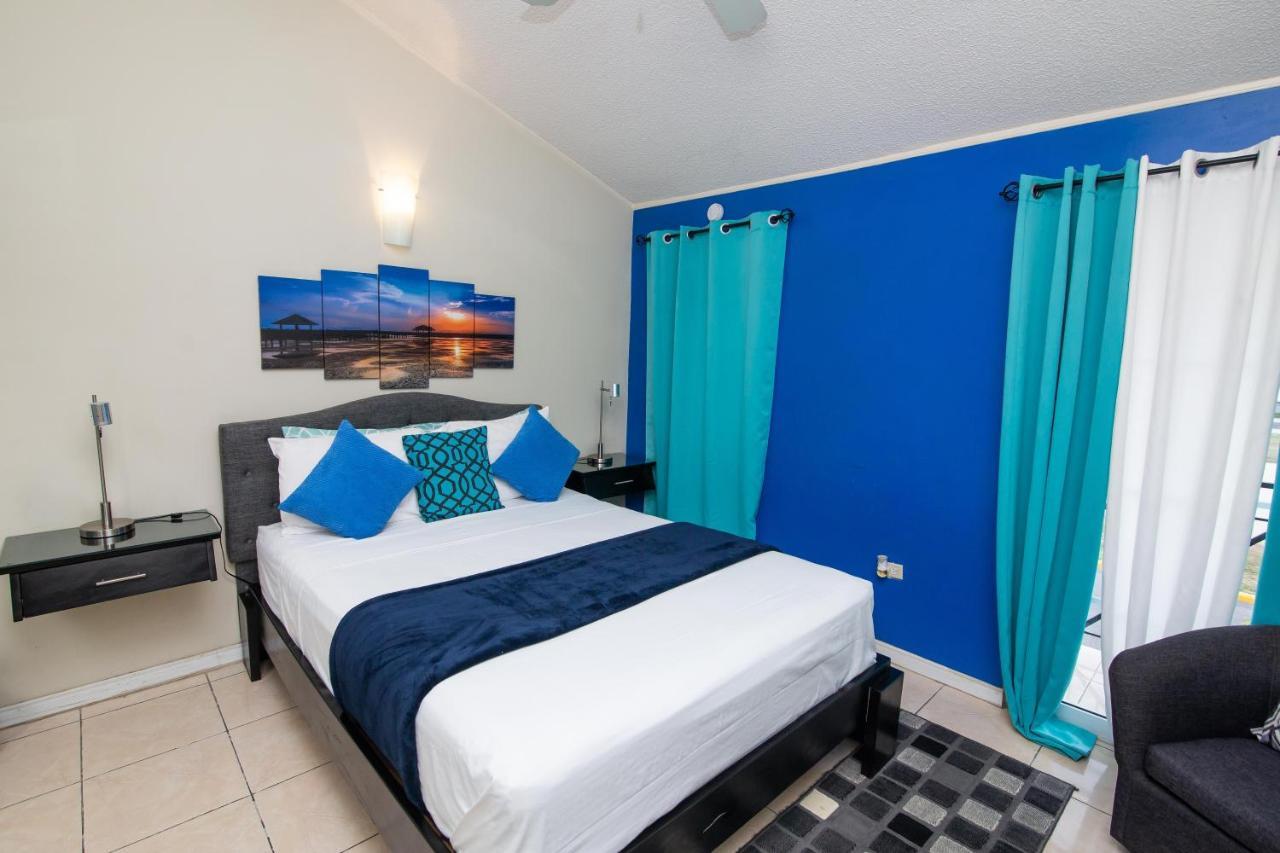 The Oasis I, Portmore Country Club Exteriér fotografie