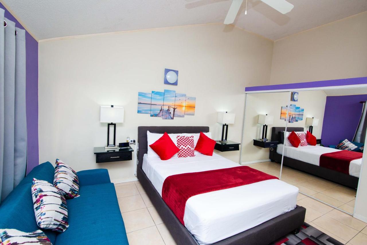 The Oasis I, Portmore Country Club Exteriér fotografie