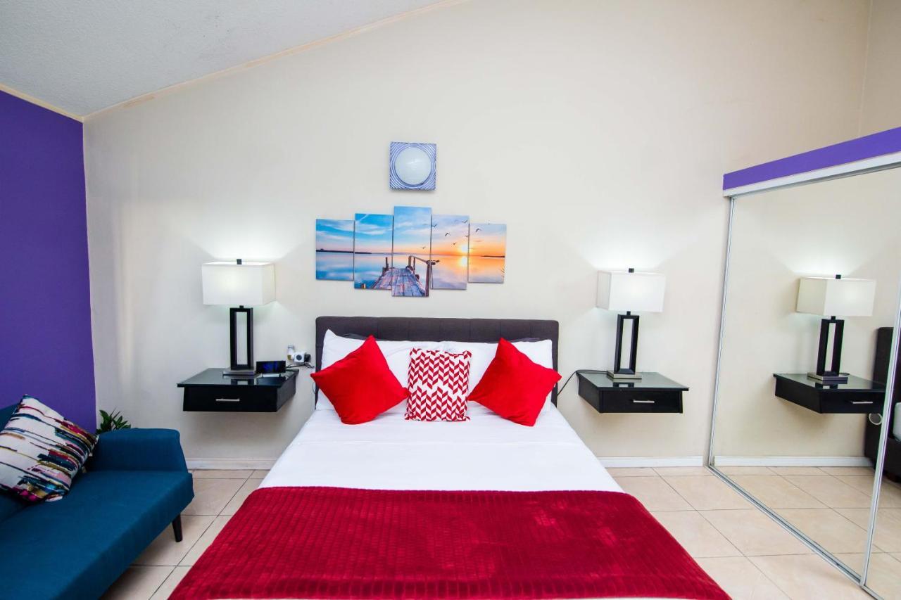 The Oasis I, Portmore Country Club Exteriér fotografie